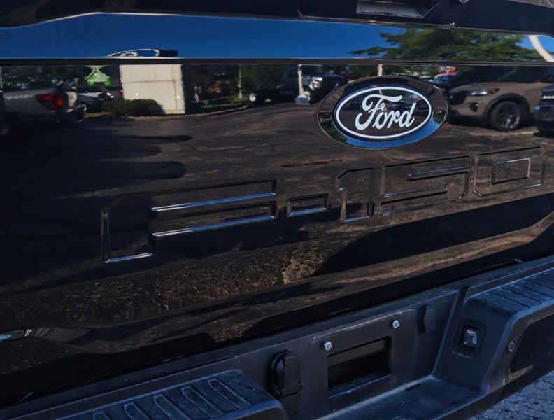 2025 Ford F-150 XLT | 4X4 | 2.7L | 302A | BLK PKG PLS | BED UTL