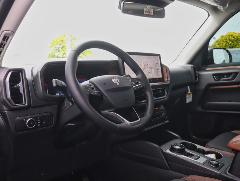 2026 Ford Bronco Sport Outer Banks | 4X4 | 1.5L | TECH PKG | ROOF | CRGO
