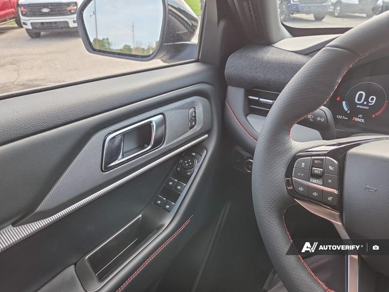 2026 Ford Explorer ST-Line 4WD