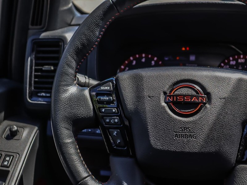 2023 Nissan Frontier Crew Cab PRO-4X Standard Bed 4x4