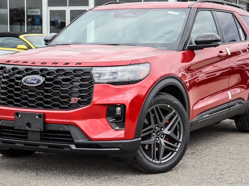 2026 Ford Explorer ST 4WD