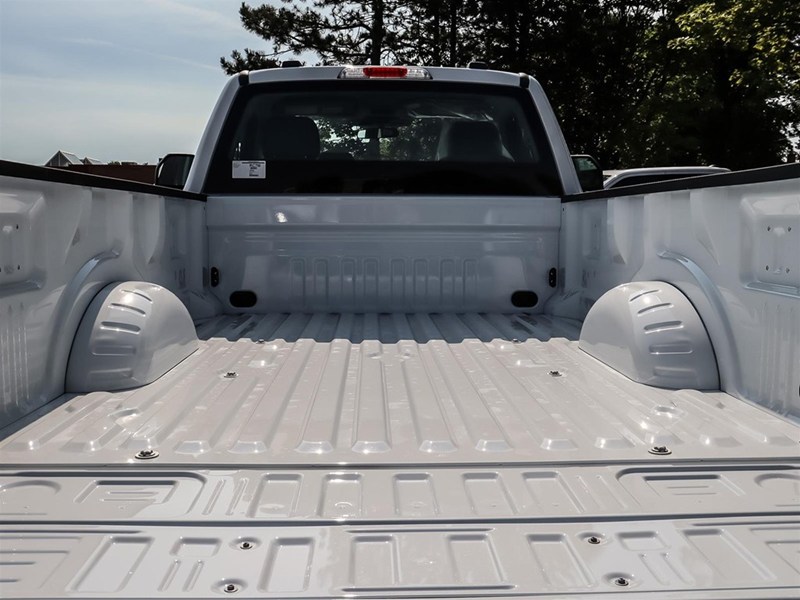 2026 Ford F-250 XL 4WD Reg Cab 8' Box