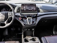 2025 Honda Odyssey Black Edition Auto