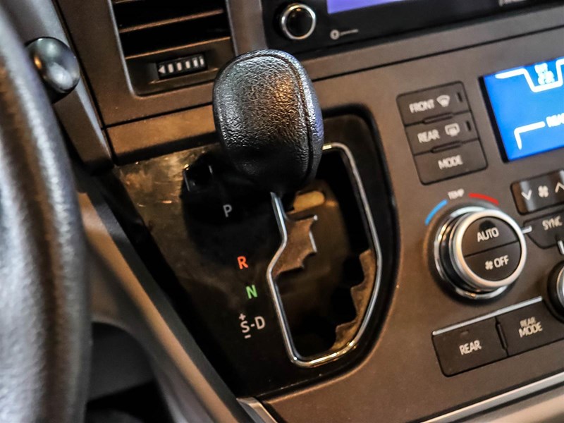 2020 Toyota Sienna LE 8-Passenger FWD