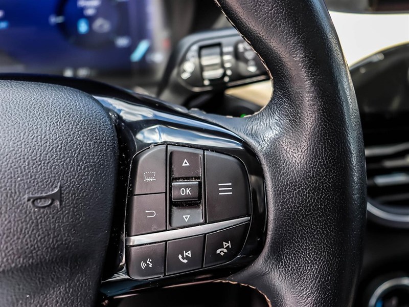 2021 Ford Escape Titanium Hybrid AWD