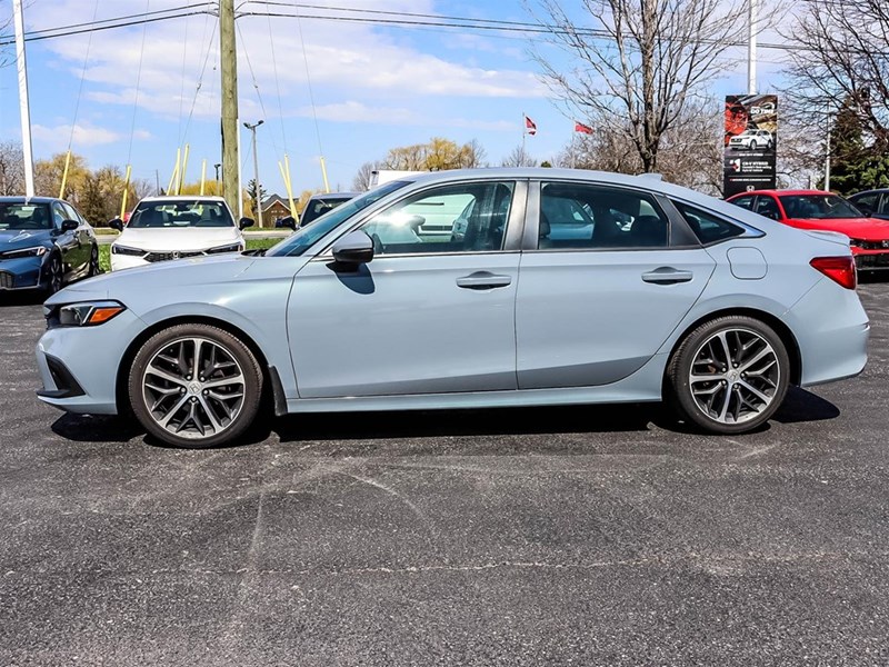 2022 Honda Civic Touring CVT
