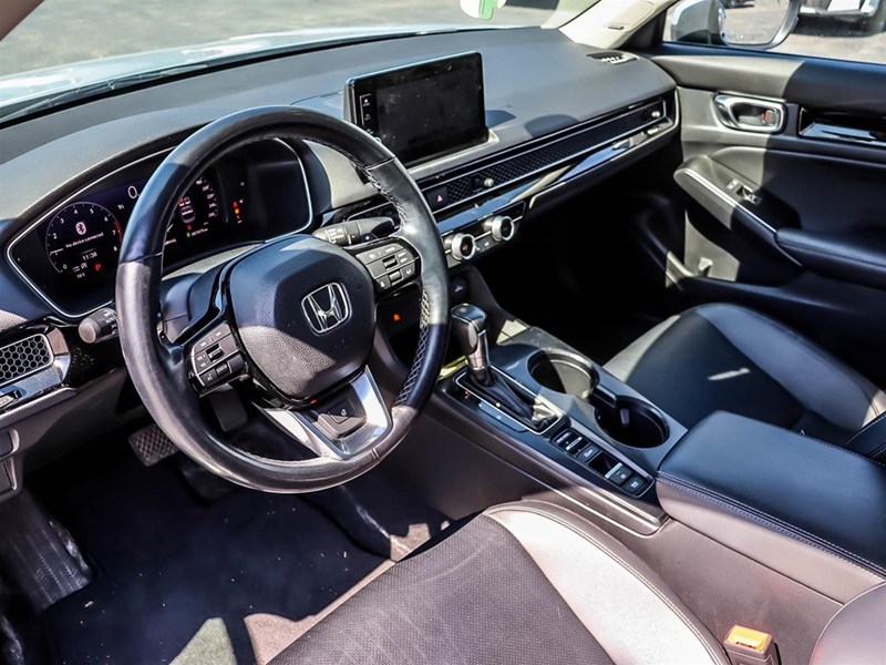 2022 Honda Civic Touring CVT