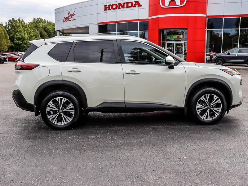 2022 Nissan Rogue AWD SV