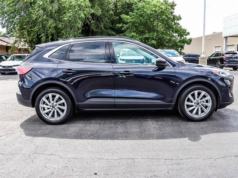 2021 Ford Escape Titanium Hybrid AWD