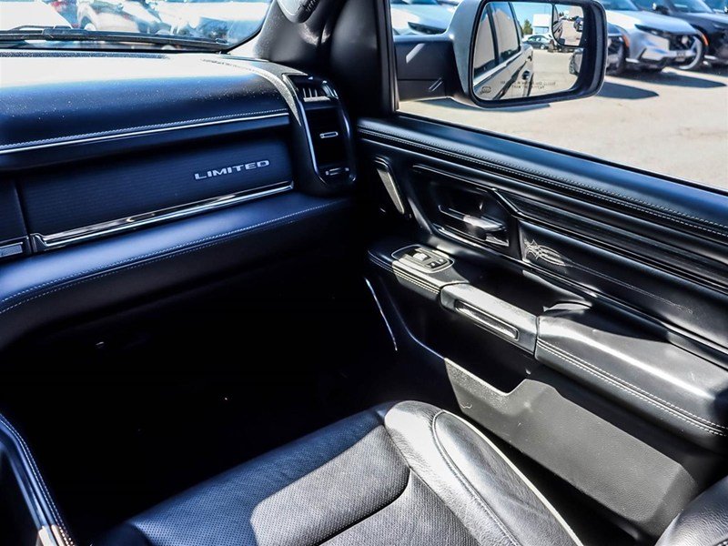 2022 RAM 1500 Limited 4x4 Crew Cab 5'7