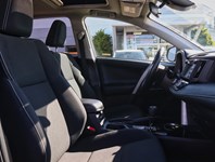 2018 Toyota RAV4 FWD XLE/ SUPER LOW KM/BLIND SPOT