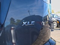 2018 Toyota RAV4 FWD XLE/ SUPER LOW KM/BLIND SPOT