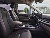 2025 Kia Carnival HEV 1000 KM/TANK/BEST IN CLASS 3 ROW/BOUGHT HERE