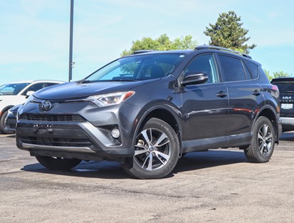 2018 Toyota RAV4 FWD XLE/ SUPER LOW KM/BLIND SPOT