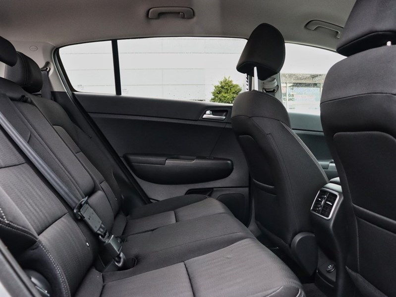 2020 Kia Sportage ONE OWNER/LOW KM/HTD SEATS