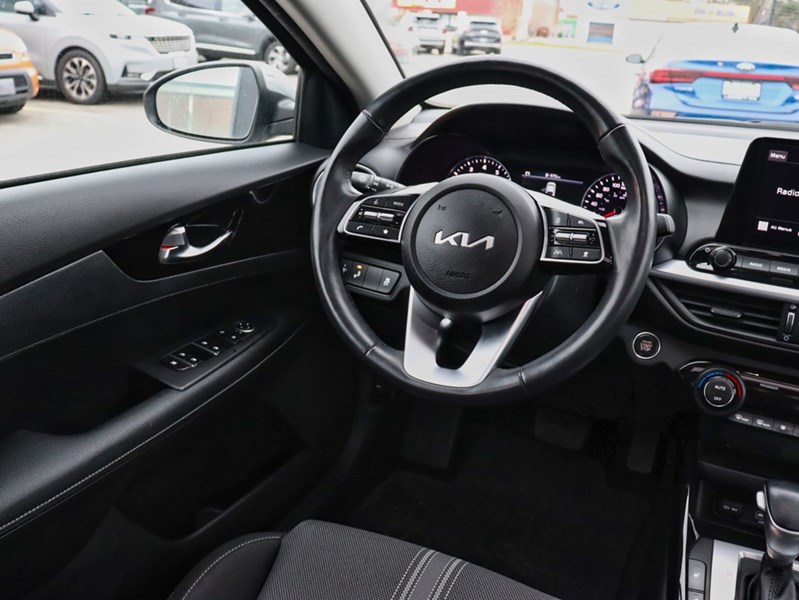 2023 Kia Forte SUNROOF | HEATED FRONT SEATS | SMART KEY WITH PUSH