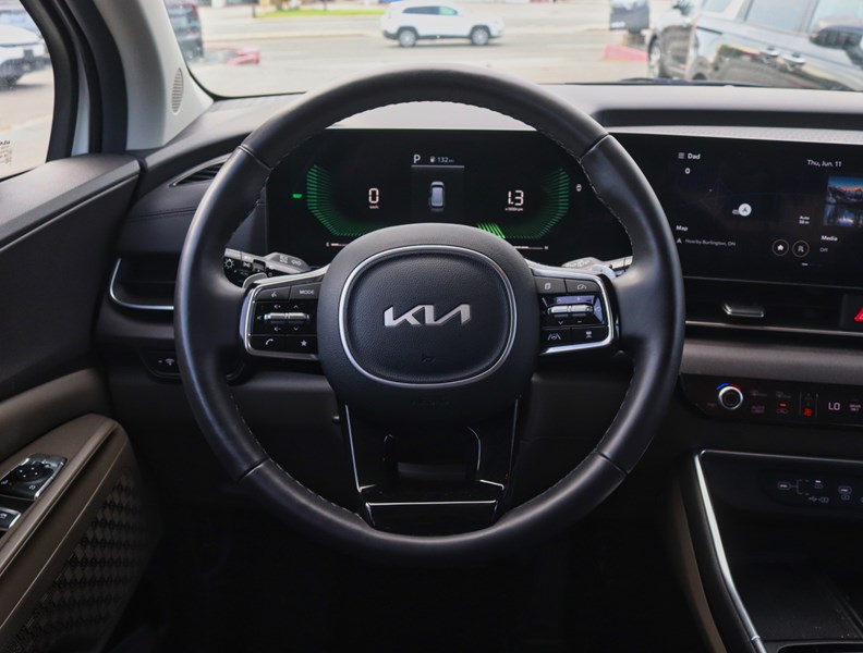 2025 Kia Carnival HEV 1000 KM/TANK/BEST IN CLASS 3 ROW/BOUGHT HERE
