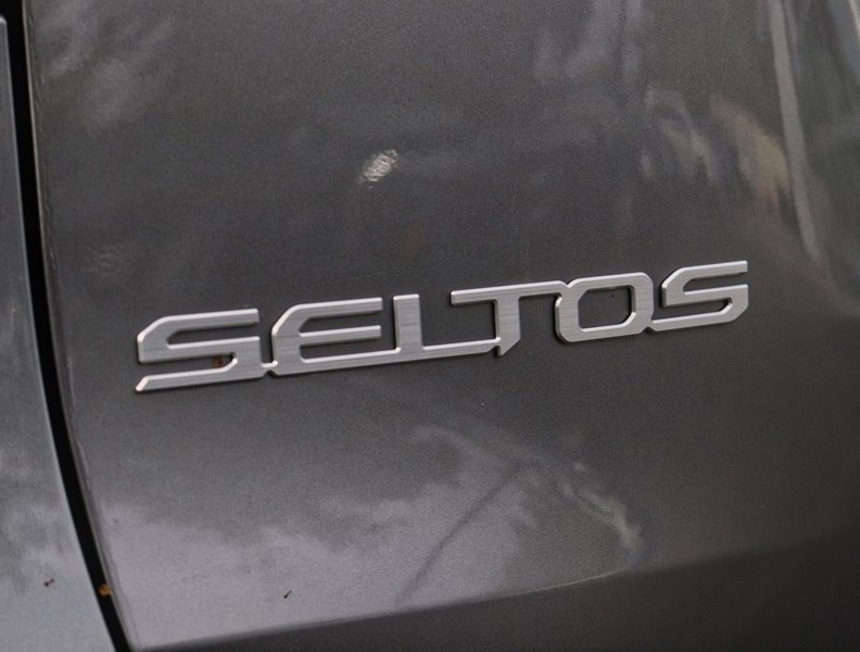 2025 Kia Seltos EX AWD