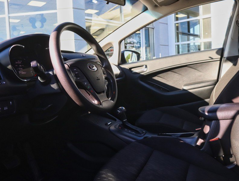 2016 Kia Forte LX+/SAFETIED/FINANCE