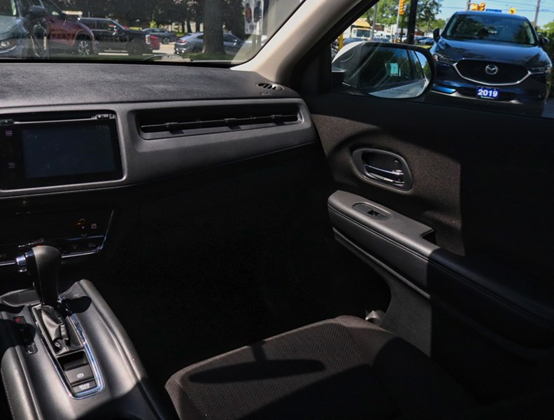 2017 Honda HR-V 4WD 4dr CVT LX