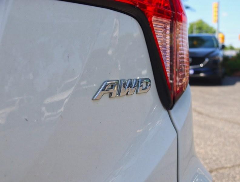 2017 Honda HR-V 4WD 4dr CVT LX