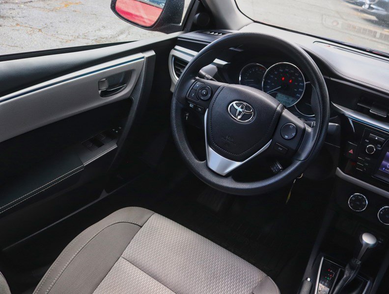2015 Toyota Corolla 4dr Sdn CVT LE