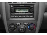 2006 Hyundai Santa Fe 4dr GL FWD 2.7L Auto Interior Shot 2