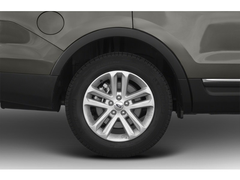 2011 Ford Explorer 4WD 4dr V6 SelectShift Auto XLT Exterior Shot 5
