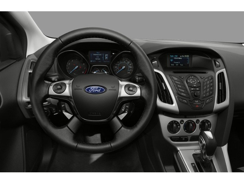 2012 Ford Focus 4dr Sdn Titanium Interior Shot 3