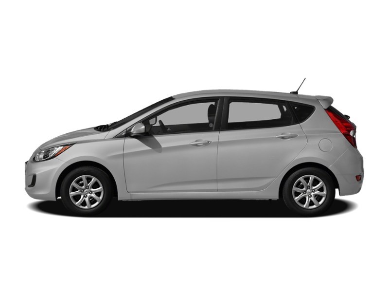 2012 Hyundai Accent 5dr HB Auto GL Exterior Shot 7