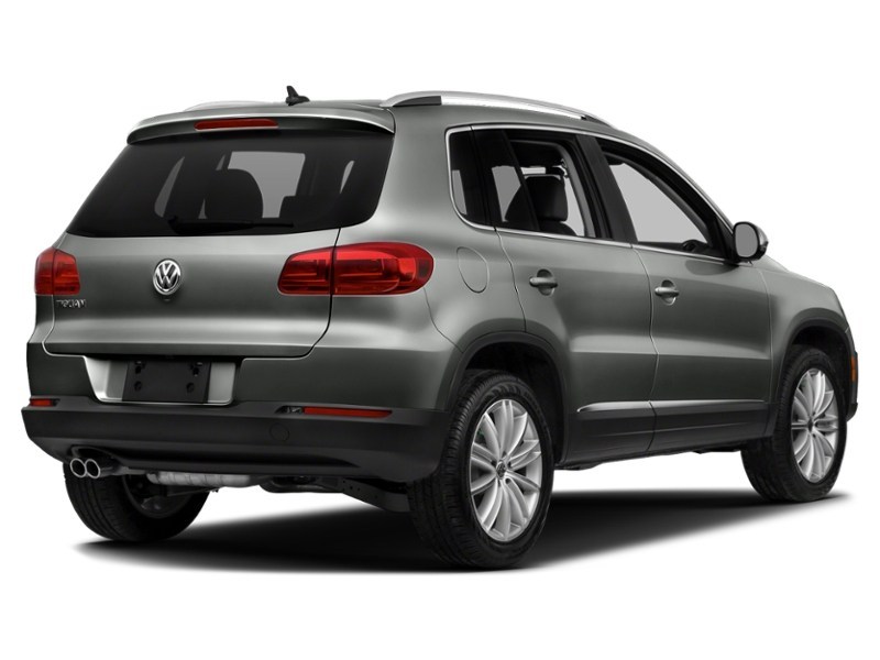 2013 Volkswagen Tiguan 4dr Auto Comfortline 4Motion Exterior Shot 2
