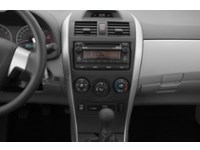 2013 Toyota Corolla 4dr Sdn Auto LE Exterior Shot 9