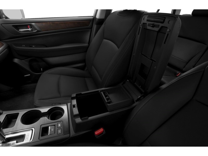 2016 Subaru Outback 2.5i Interior Shot 8