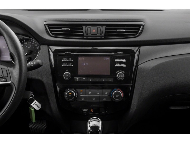 2018 Nissan Qashqai AWD SL CVT Interior Shot 2