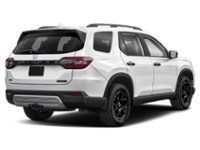 2025 Honda Pilot TrailSport AWD Exterior Shot 2