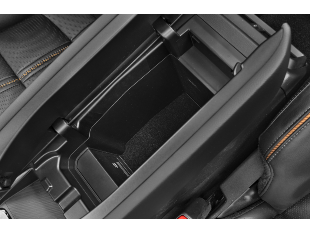 2025 Mazda CX-50 Interior