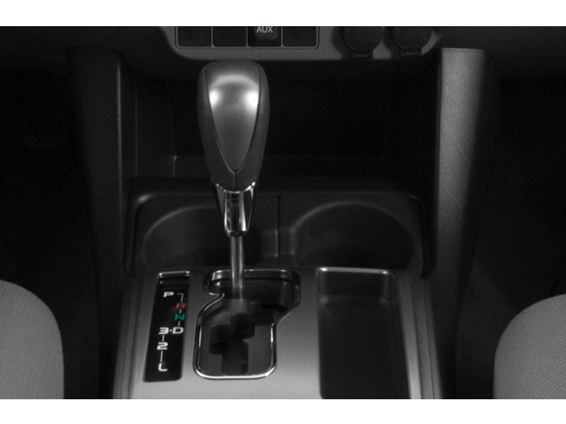 2013 Toyota Tacoma 4WD Double Cab V6 Auto Exterior Shot 9