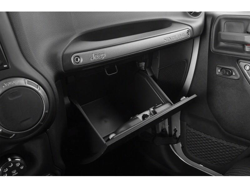 2015 Jeep Wrangler Unlimited Sport Interior Shot 4