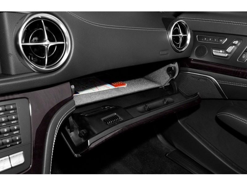 2013 Mercedes-Benz SL-Class 2dr Roadster SL 550 Interior Shot 4