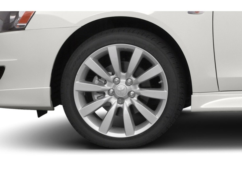 2013 Mitsubishi Lancer 4dr Sdn Man SE FWD Exterior Shot 5