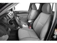 2015 Toyota Tacoma 4WD Access Cab I4 Man Interior Shot 5
