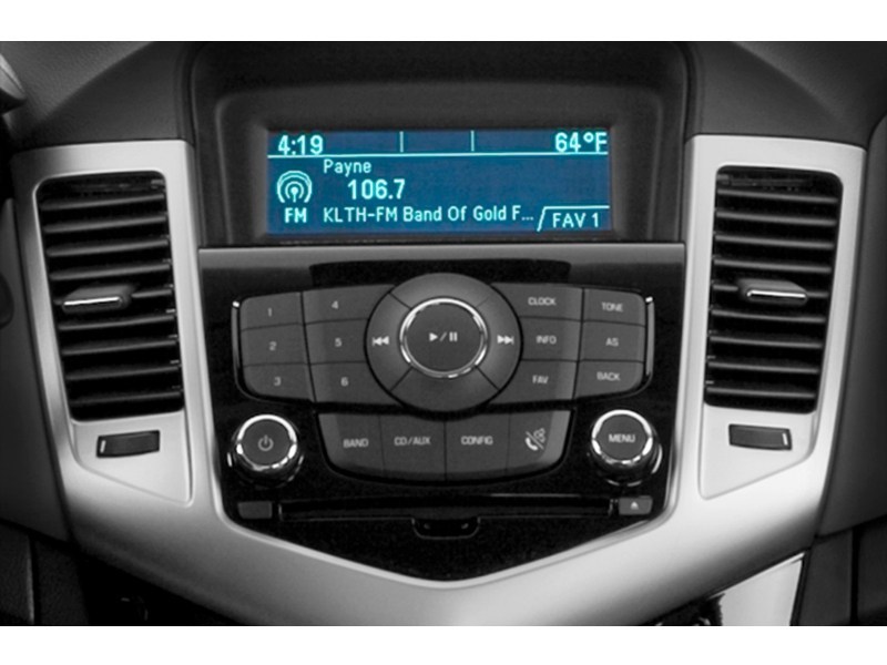 2014 Chevrolet Cruze 4dr Sdn 1LT Interior Shot 1