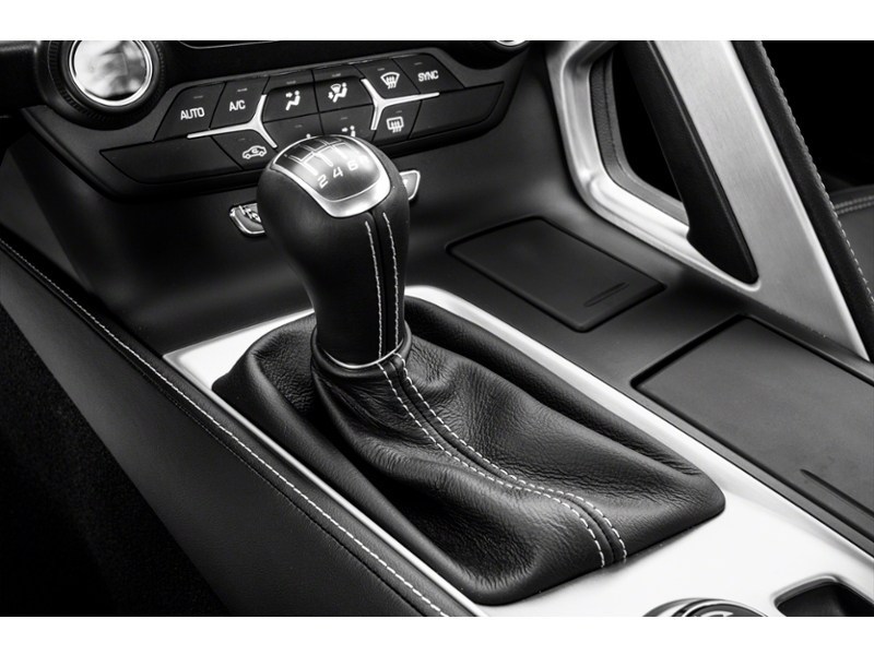 2015 Chevrolet Corvette 2dr Stingray Conv w/3LT Exterior Shot 12