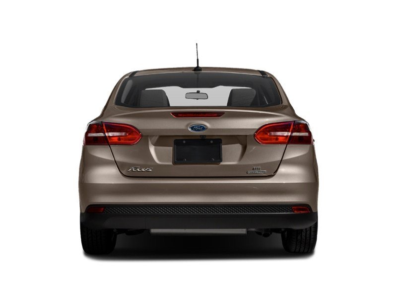 2015 Ford Focus 4dr Sdn SE Exterior Shot 8