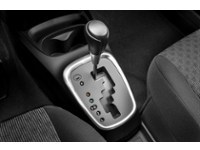 2016 Toyota Yaris 5dr HB Auto LE Exterior Shot 12
