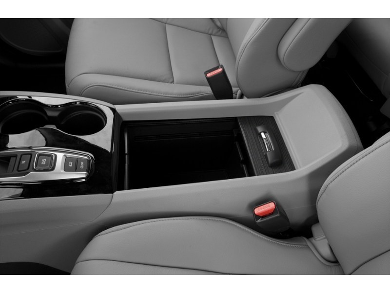2016 Honda Pilot 4WD 4dr Touring Interior Shot 7