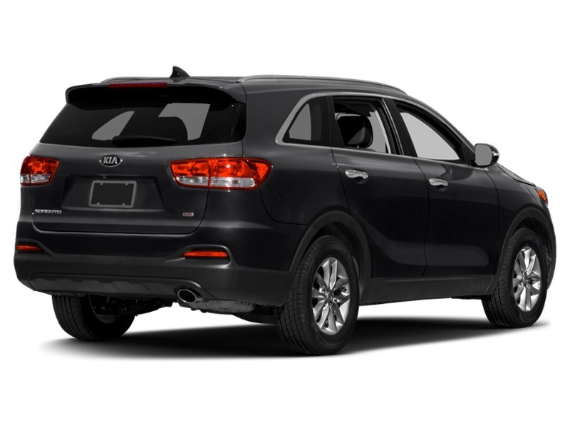 2018 Kia Sorento LX V6 AWD Exterior Shot 2