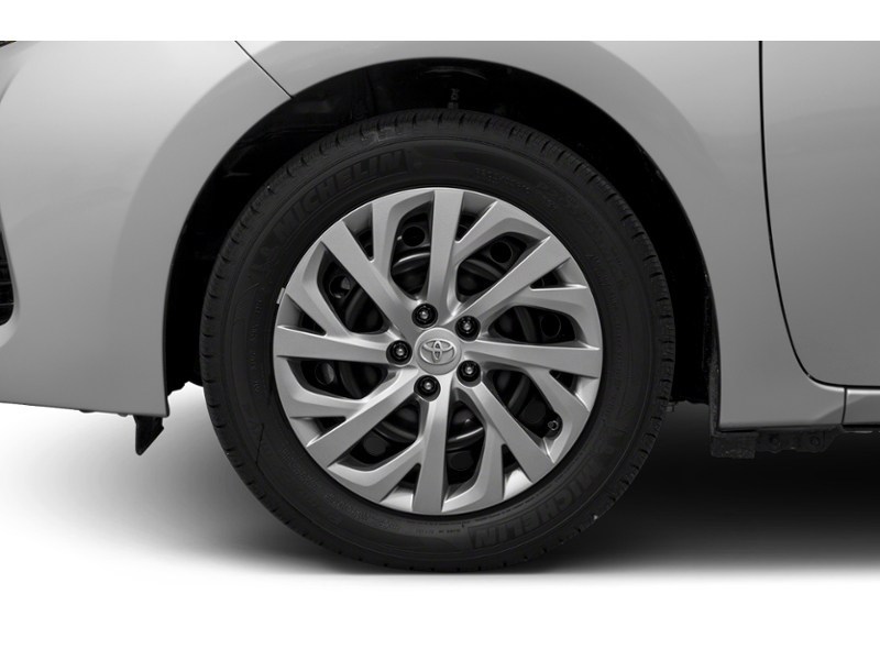 2017 Toyota Corolla 4dr Sdn CVT LE Exterior Shot 5