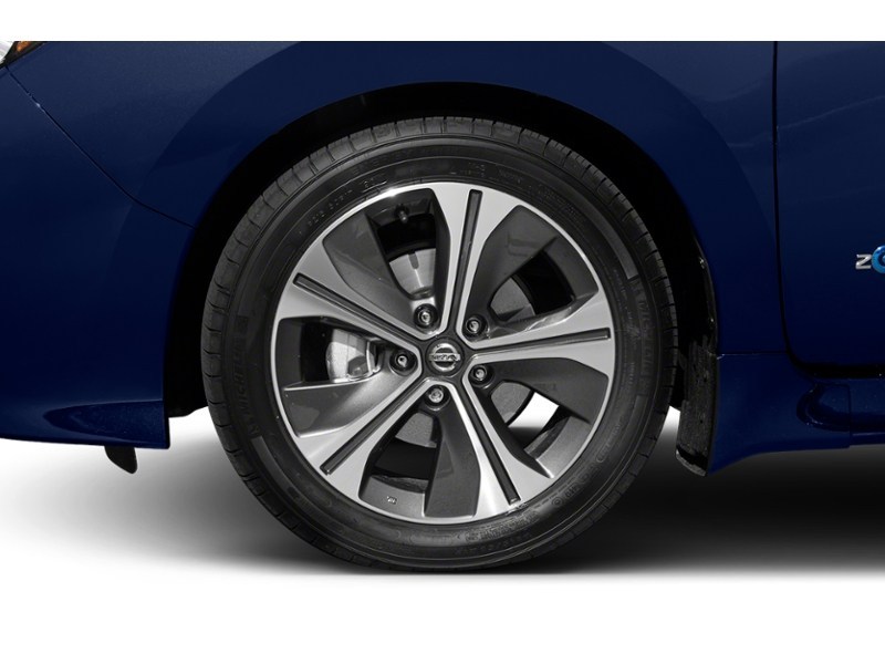2018 Nissan LEAF SL Hatchback Exterior Shot 5