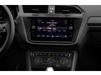 2021 Volkswagen Tiguan Highline 4MOTION Interior Shot 2